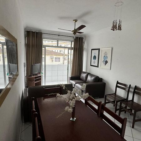 Apartamento Uma Quadra Da Praia Das Asturias Гуаружа Екстериор снимка