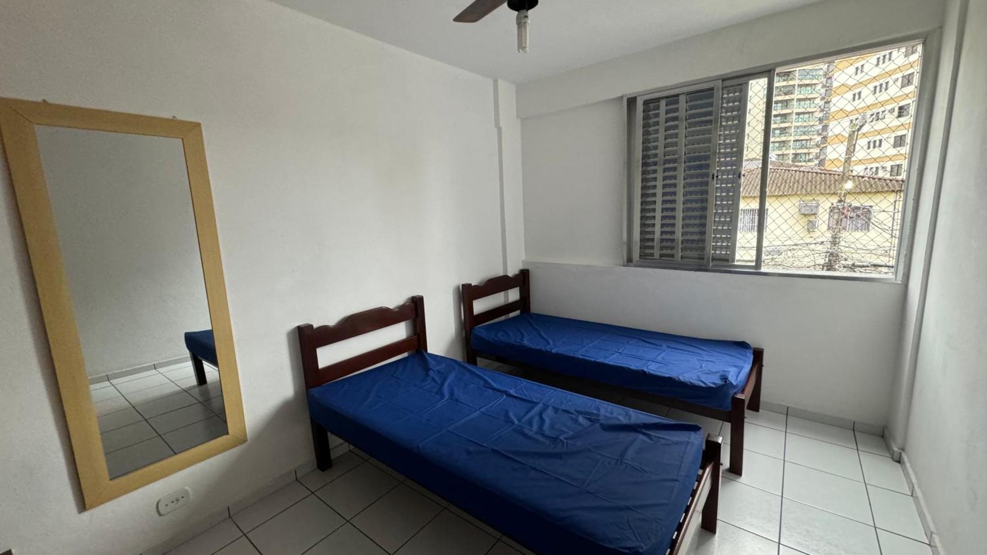 Apartamento Uma Quadra Da Praia Das Asturias Гуаружа Екстериор снимка