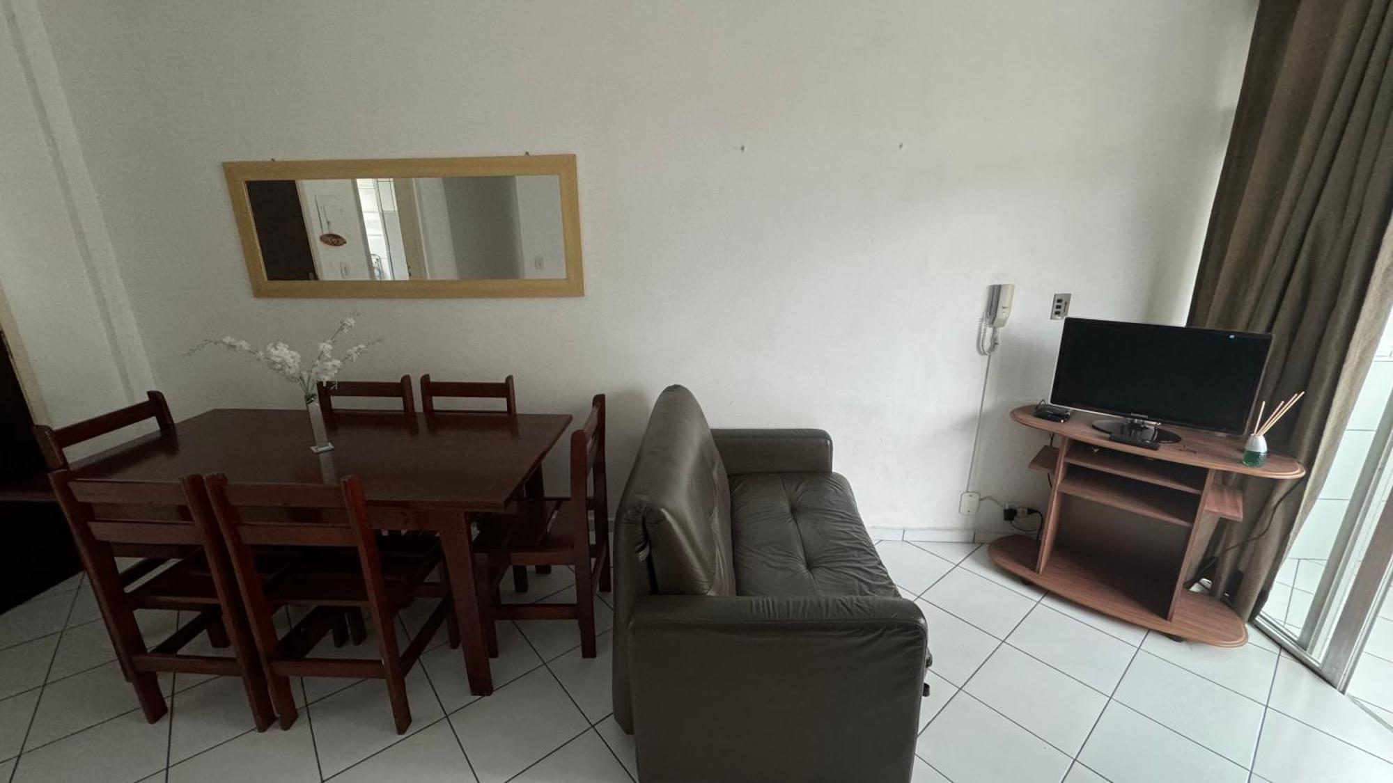 Apartamento Uma Quadra Da Praia Das Asturias Гуаружа Екстериор снимка